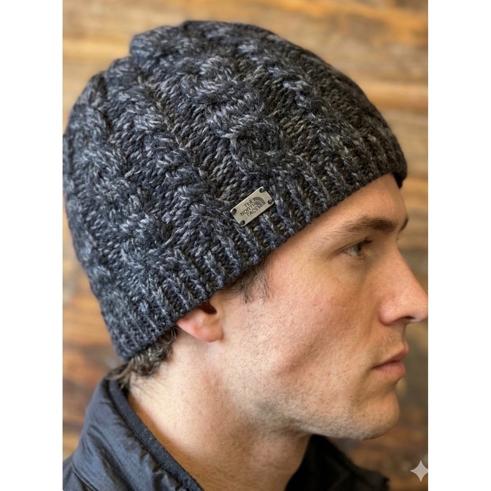 The North Face‎ Cable Knit Beanie Gray Wool Blend Fleece Lined Winter Hat
